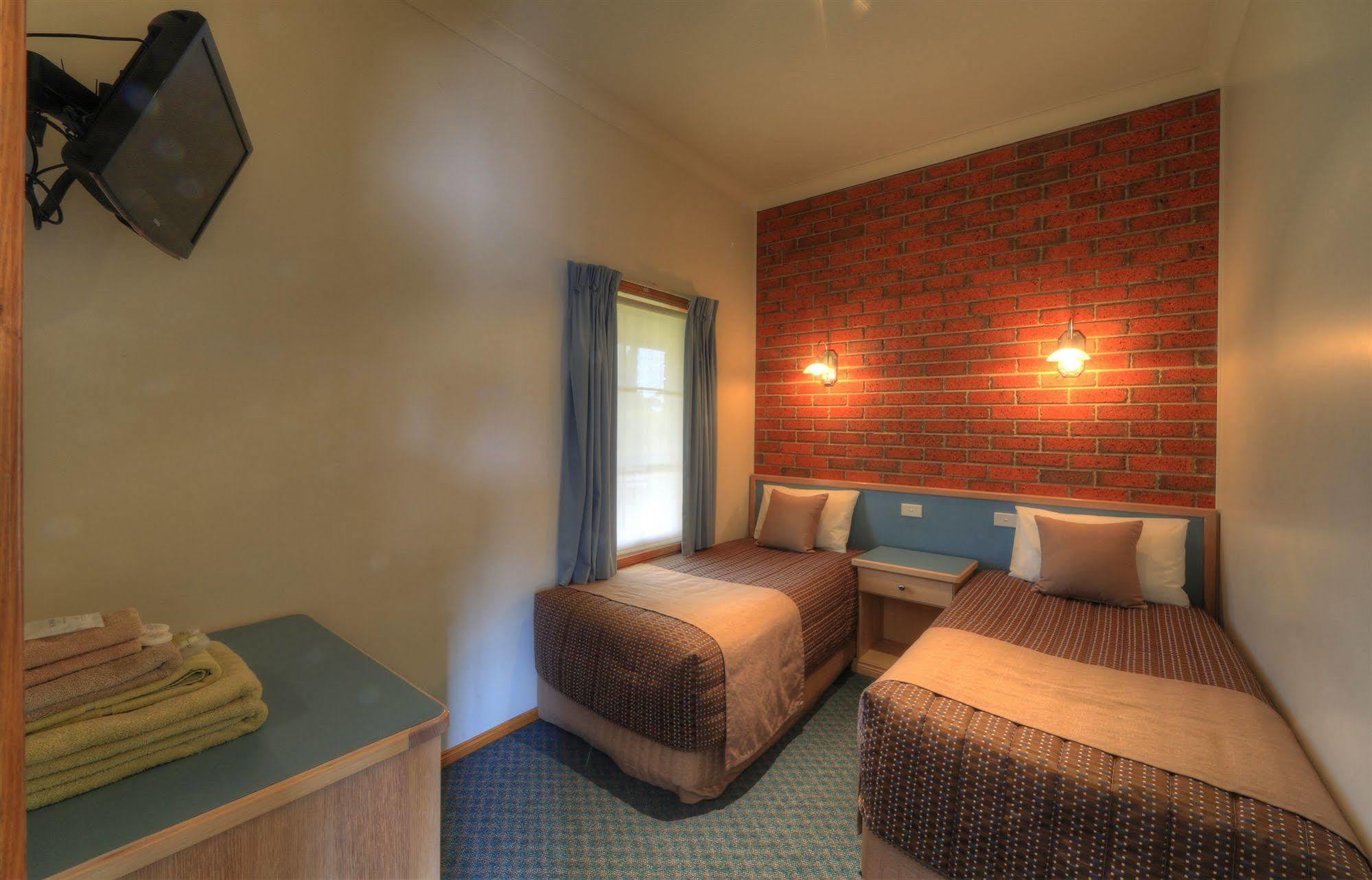 Bairnsdale Tanjil Motor Inn Extérieur photo